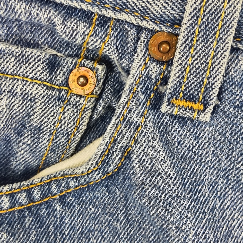 Levis 550 Relaxed Fit Jeans Mens 36x34 Medium Wash Blue Denim 100% Cotton Mexico - Picture 6 of 16